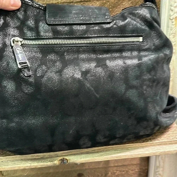 COLE HAAN SUPER SOFT SUEDE AND PATENT LEATHER SHOULDER BAG - Picture 7 of 14